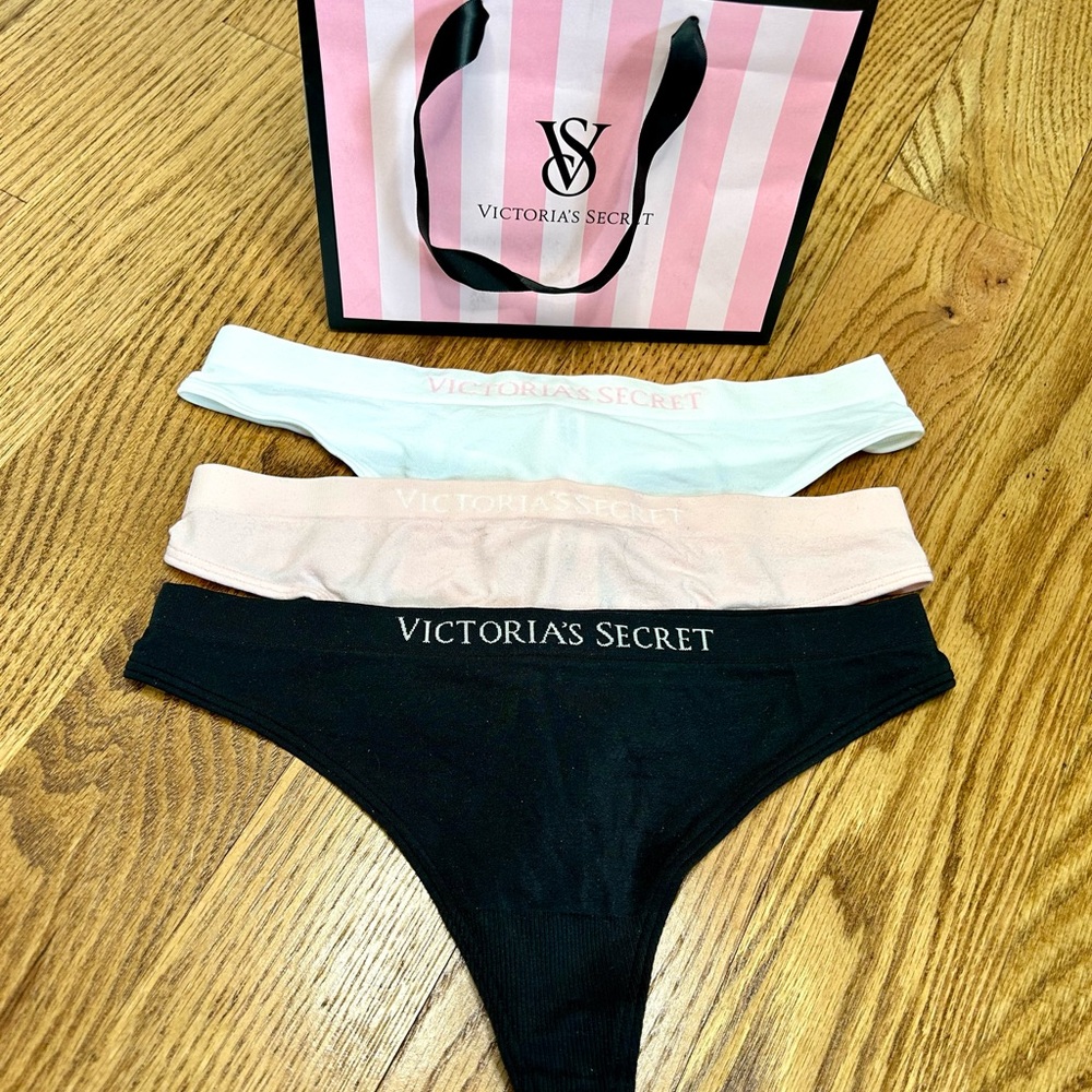 Victoria Secret Thong String Set Of Three SIZE S/P